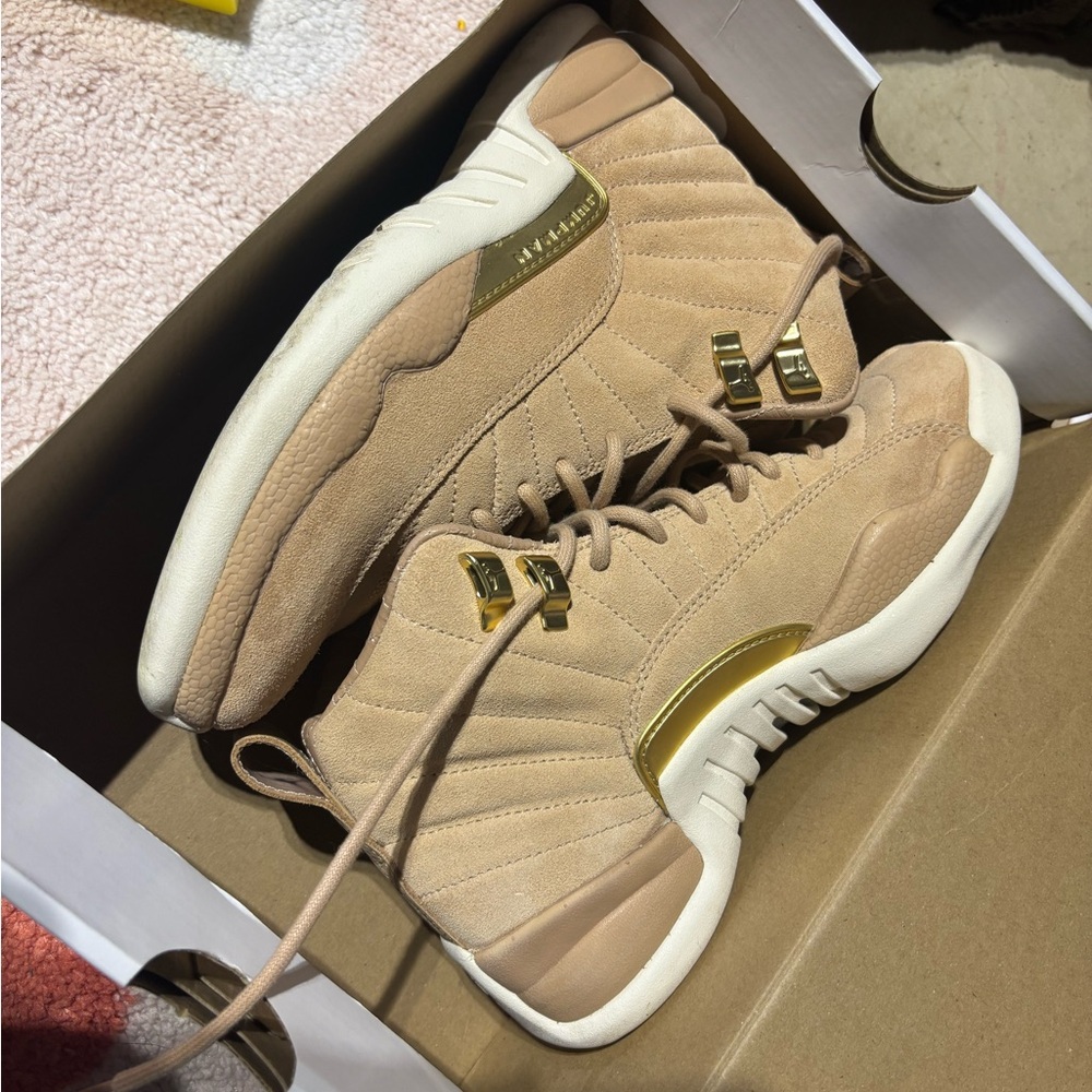 Jordan Women's Shoes in Tan and Gold